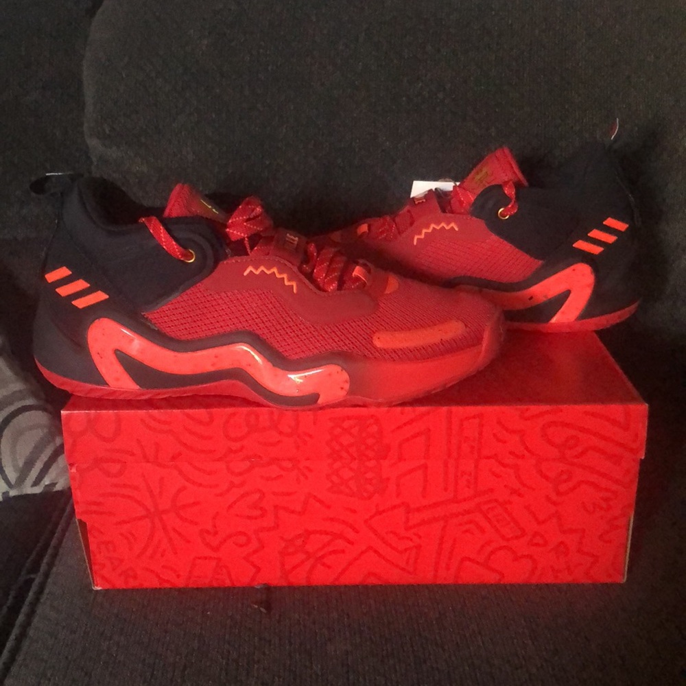 Adidas - Picture 4 of 7